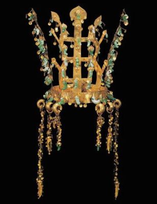 A Gold Crown Embroidered with Flowers and Dragons - A Glimpse into 8th Century Silla Opulence